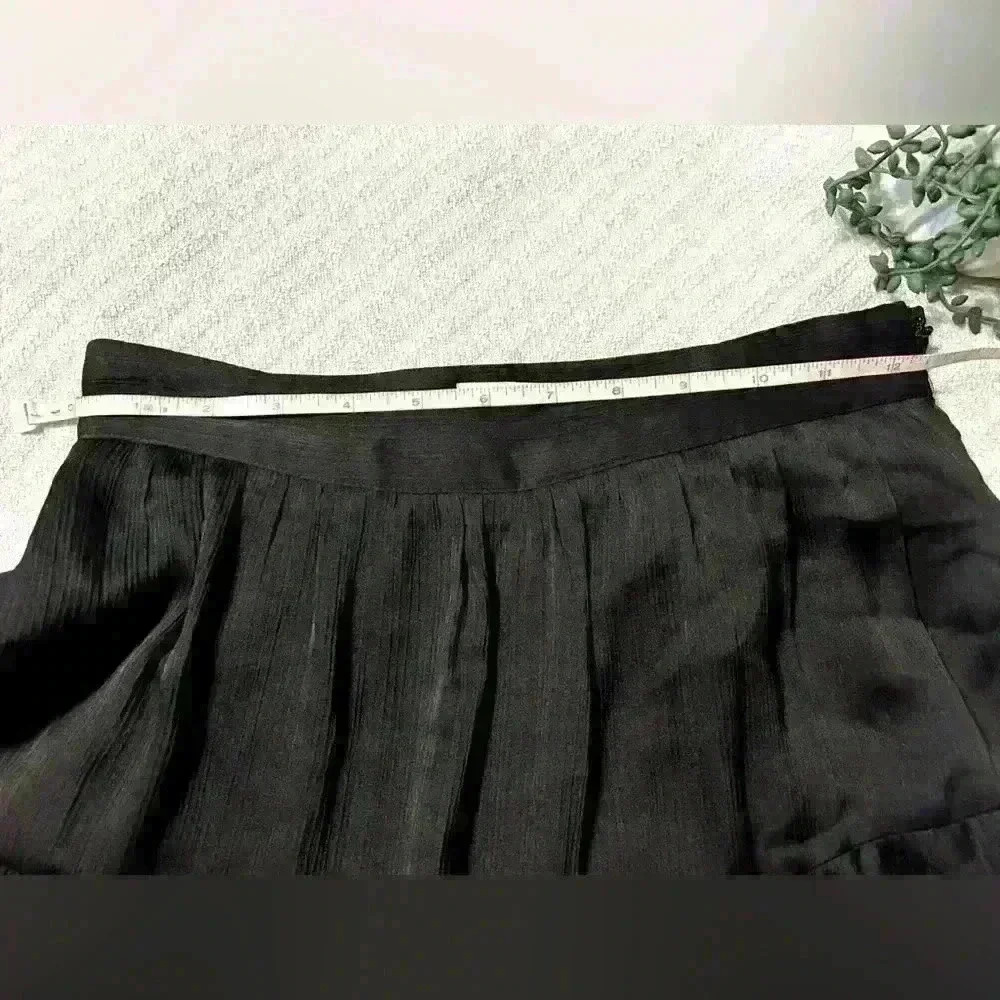 Chelsea & Violet Midi Ruffle Tiered Black Side Zip Flowy Skirt in Black XS - Picture 4 of 7